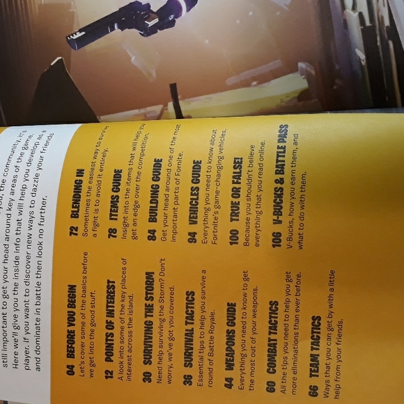 Official Fortnite Battle Royale Survival Guide Book - Picture 4 of 8